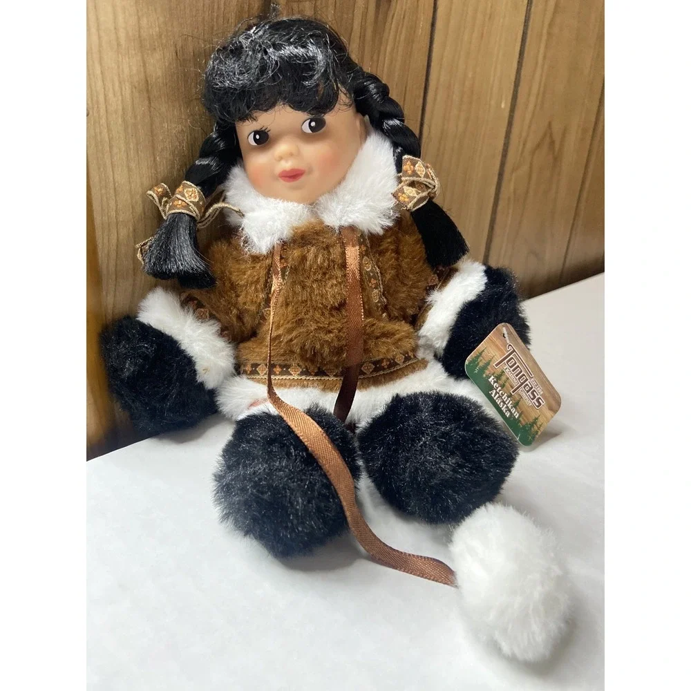 Tongass Trading Company Ketchikan Alaska Souvenir Doll Faux Fur Parka‎ 11 inch